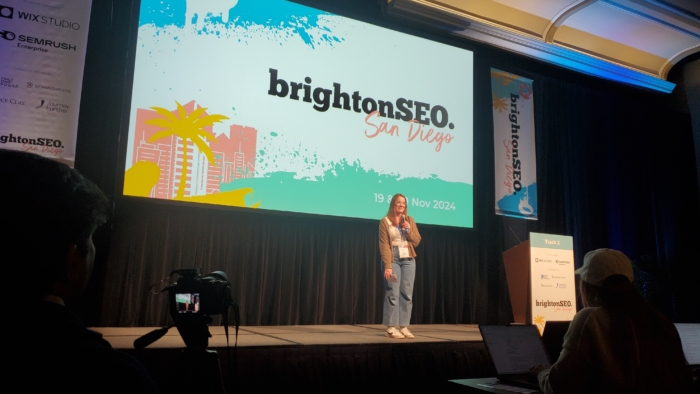 stephanie briggs in front of the brightonseo logo